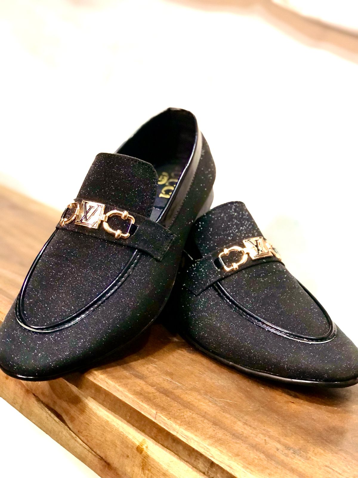 Gucci Golden Buckle Shining Shoes