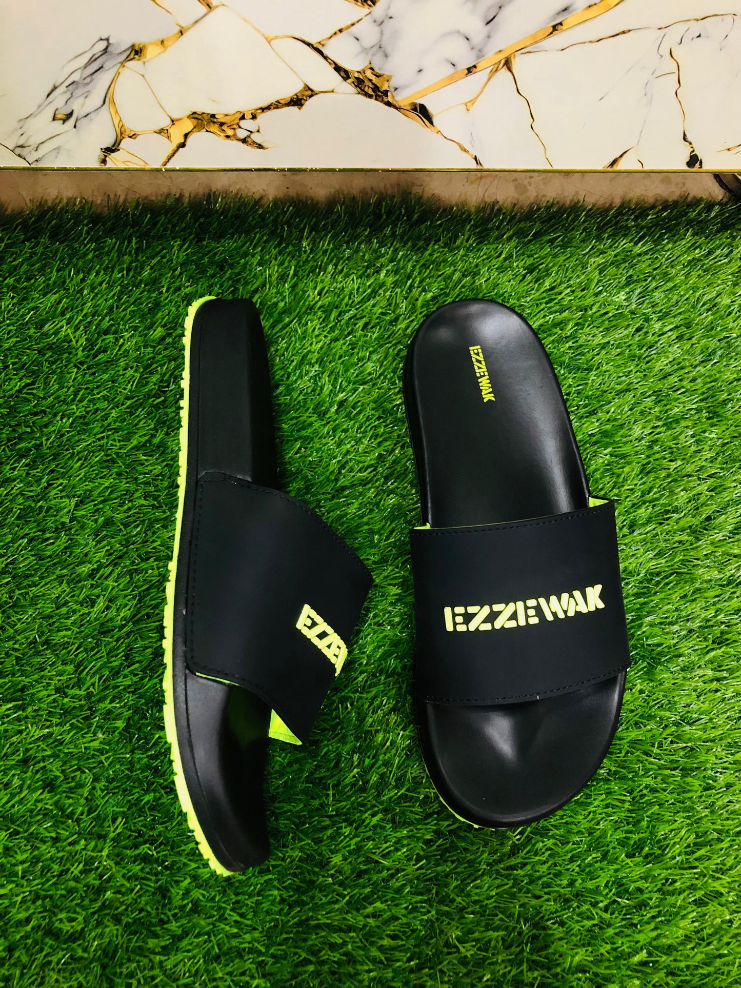 Ezzewak Slipper