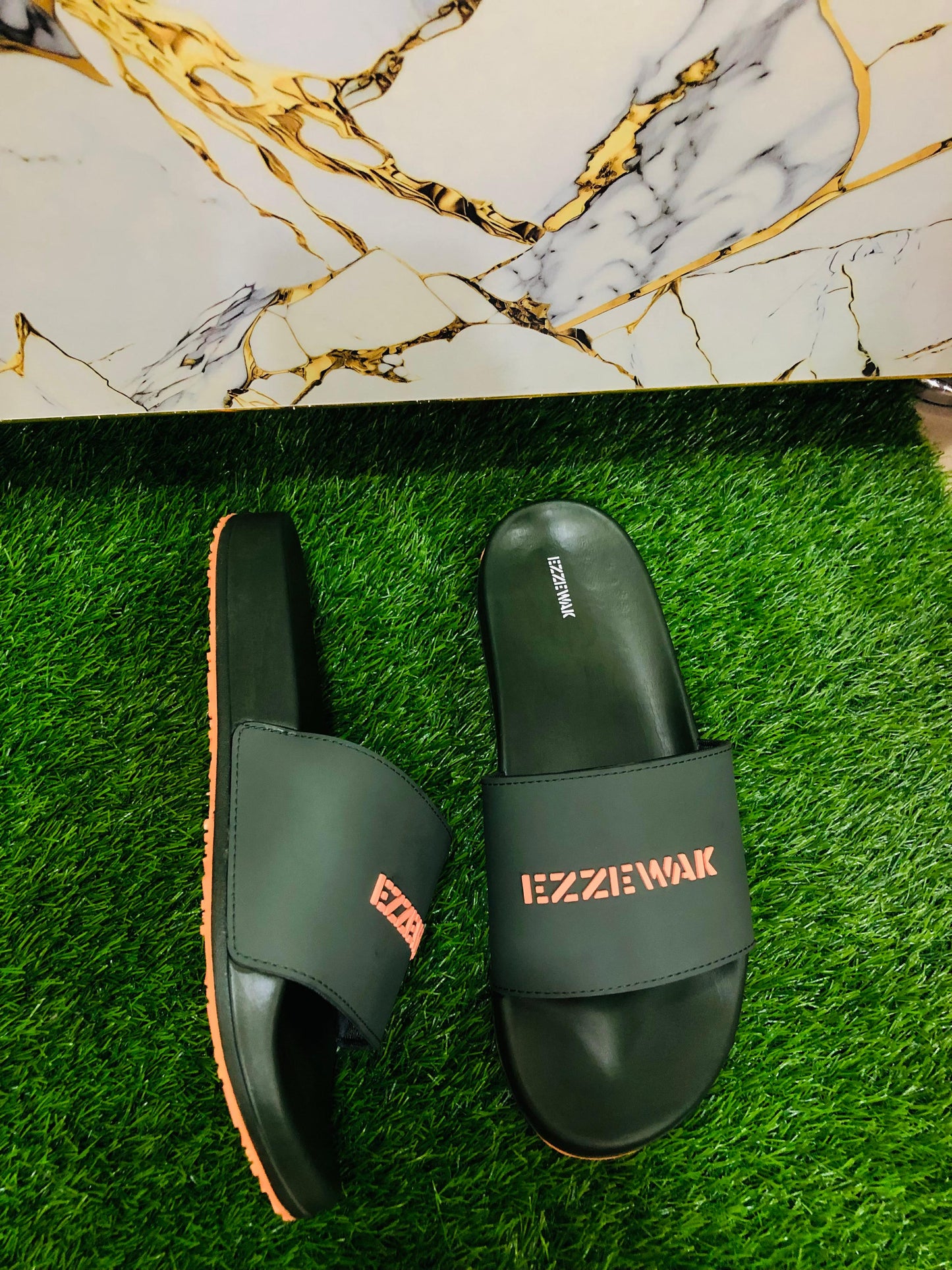 Ezzewak Slipper