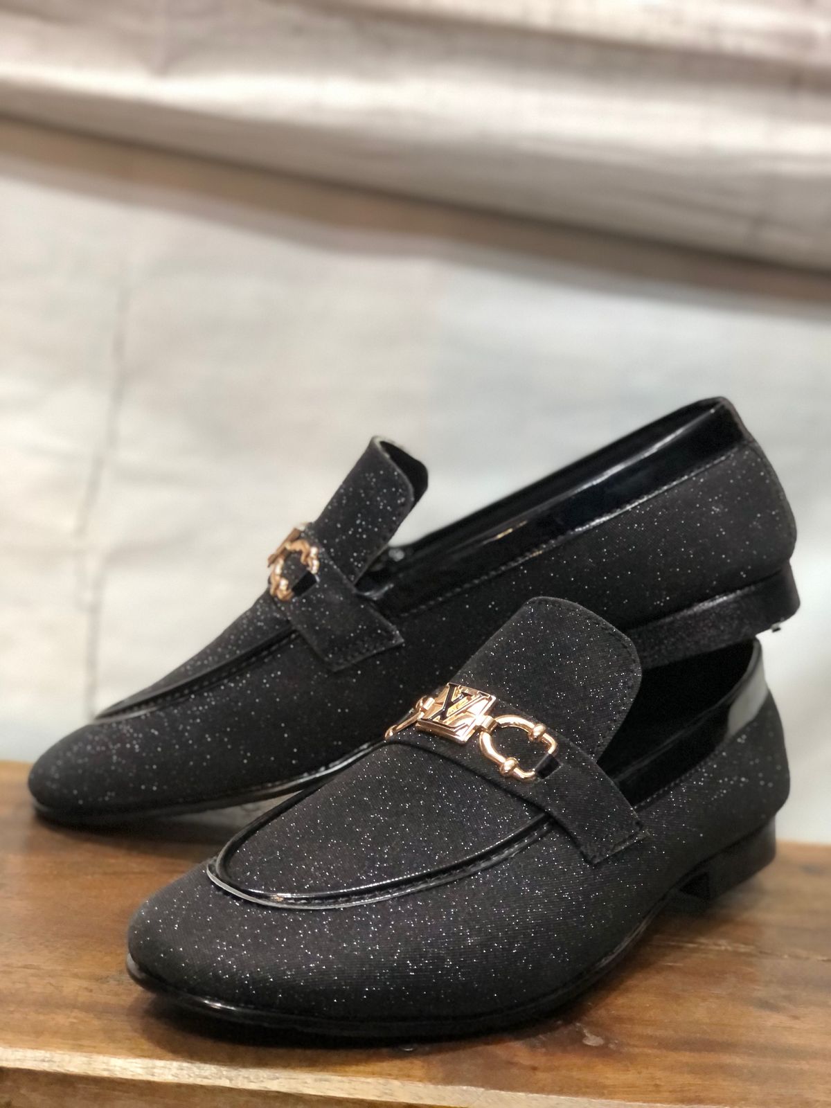 Gucci Golden Buckle Shining Shoes